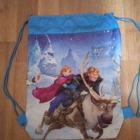 Раничка/Мешка Frozen, снимка 2 - Кенгура и ранички - 34898498