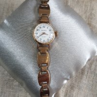 Позлатен дамски руски механичен часовник "Чайка", снимка 1 - Антикварни и старинни предмети - 31180232