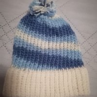 Ръчно плетени шапки, снимка 5 - Шапки - 42854025