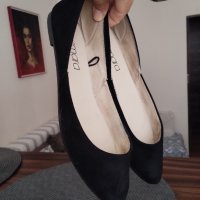 Дамски черни велурени балеринки Esmara, снимка 1 - Дамски ежедневни обувки - 42291847