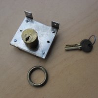 Заключалка за чекмедже или шкаф, снимка 6 - Други - 31828822