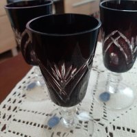 Червен кристал чаши, снимка 1 - Чаши - 39958290