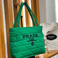 Дамски чанти Prada , снимка 7 - Чанти - 42862707