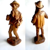 Стара голяма дървена фигура на ловец с лула и халба бира, снимка 3 - Антикварни и старинни предмети - 42060036
