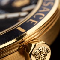 Луксозен оригинален дамски часовник Versace  -25%, снимка 3 - Дамски - 34841468