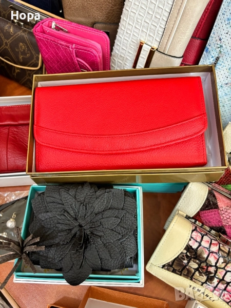 Портмоне от естествена кожа в кутия, снимка 1