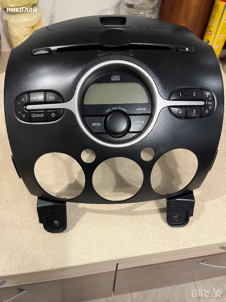 Оригинално радио с панел за Mazda 2 2010г , снимка 1