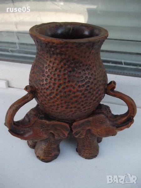 Ваза върху три слона, снимка 1