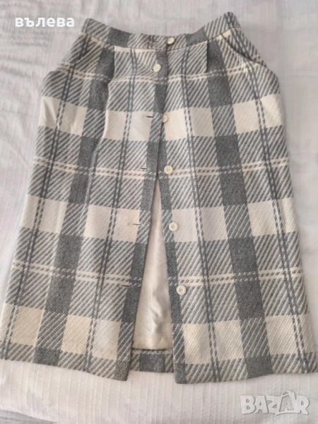 Пола вълнена права, снимка 1