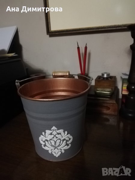 Рчъно декорирана кашпа , снимка 1