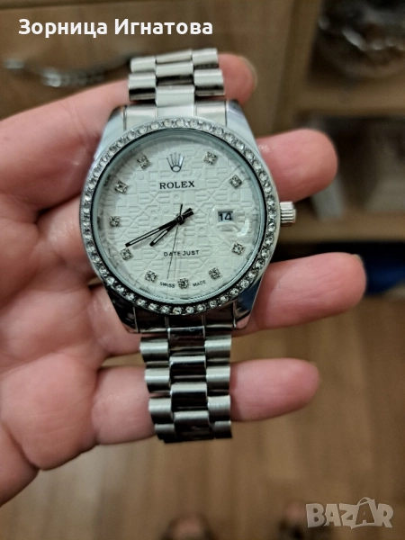 нов дамски часовник,висок клас, снимка 1