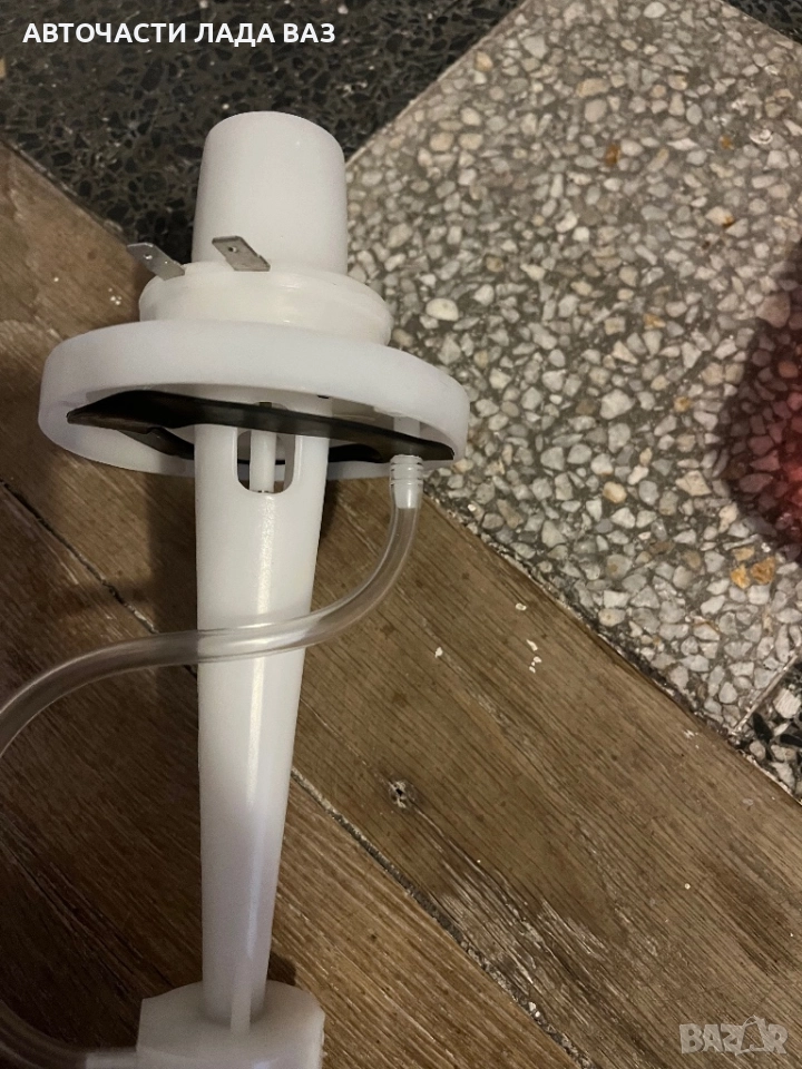 Lada/Лада помпа течност чистачкинова руска , снимка 1