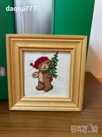 Винтидж ръчно бродиран коледен гоблен от 80-те години, снимка 7 - Гоблени - 52569880