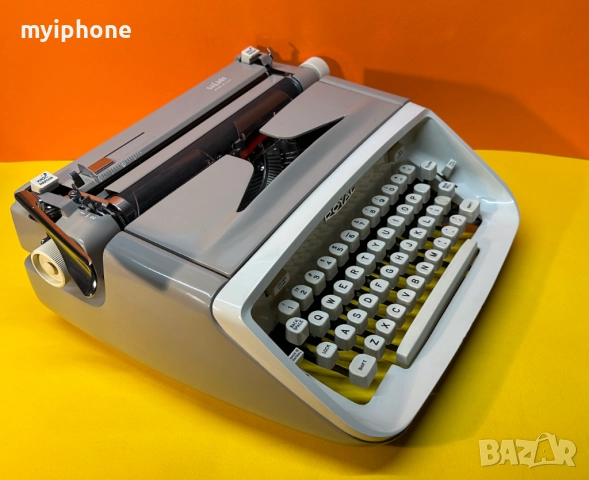 Пишеща Машина Royal Made in USA 3 Цвята Qwerty клавиатура топ състояние, снимка 5 - Антикварни и старинни предмети - 52675993