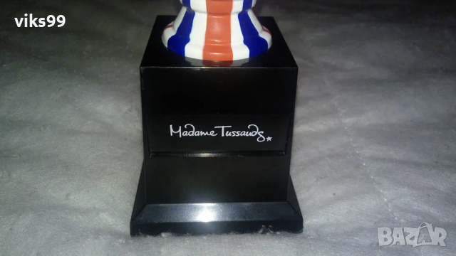 Souvenir Madame Tussaud's Vinalmation Large Award UK, снимка 2 - Арт сувенири - 39458688