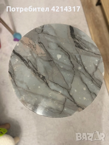 Кръгла стъклена маса