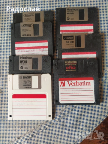 различни марки флопи дискети 