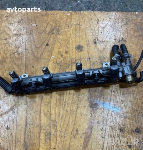 Vw lupo 2001 година 1.4i Горивна рейка с дюзи, снимка 2 - Части - 40535590