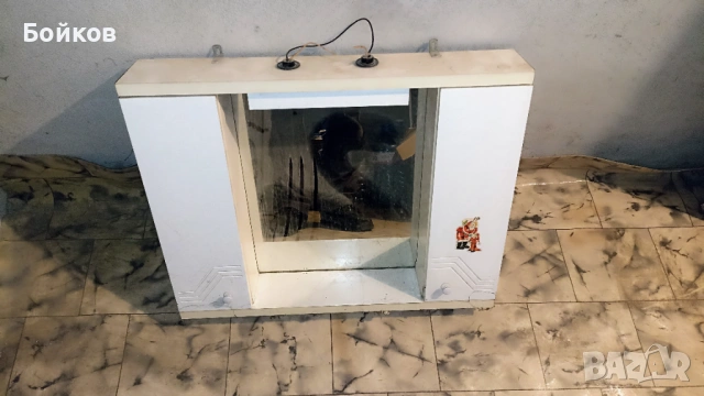 Горно шкафче за баня с огледало и вграден осветление , снимка 2 - Шкафове - 54149746