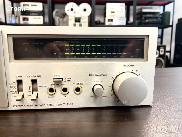 Касетен дек Hitachi, снимка 2 - Декове - 51368279