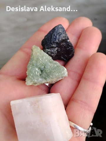 Лот от три образеца: пренит, турмалин и калцит, много изгодно , снимка 2 - Колекции - 52991061