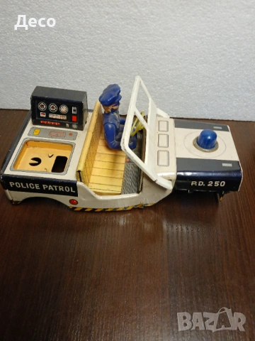 Част от Стара японска играчка джип., снимка 2 - Колекции - 54099418