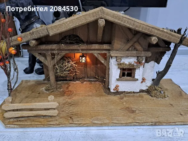 Декоративна дървена и светеща къща