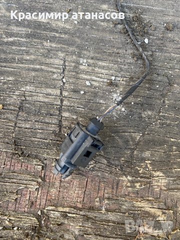 Дачик температура за Vw голф 5.1J0973702, снимка 2 - Части - 39048684