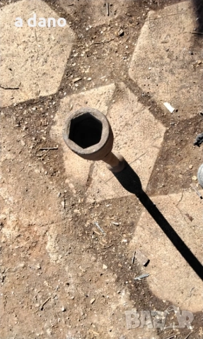 Тръбен ключ , снимка 3 - Ключове - 48115490