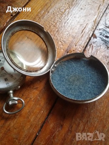 Часовник.Будилник. Джобен часовник , снимка 3 - Антикварни и старинни предмети - 39809623