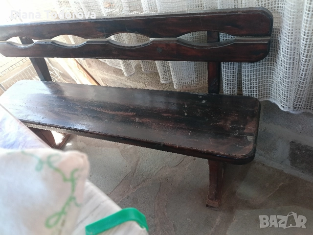 продавам дървена маса с две единични пейки е една двойна ъглова пейка, снимка 15 - Маси - 51533427