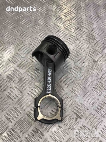 Бутало Mercedes E220,W211,2003г.