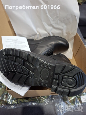 Чисто нови камуфлажни дрехи и кубинки, снимка 5 - Други - 54080946