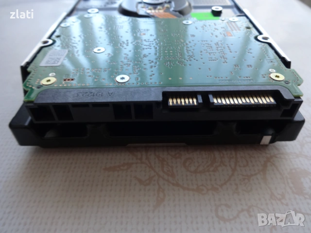 WD Purple 12TB WD121PURZ Подходящ за видеонаблюдение sata hdd hard disk hard drive хард диск, снимка 4 - Твърди дискове - 53108939