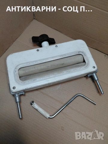 Соц Стара Ръчна Преса От Стара Пералня 3.800кг. НОМЕР 1635., снимка 2 - Антикварни и старинни предмети - 54128327