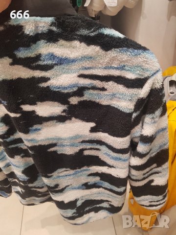 горнище, снимка 4 - Спортни екипи - 42755422