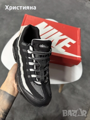 Nike Air Max 95 Essential Black & Smoke Grey, снимка 2 - Маратонки - 56443151