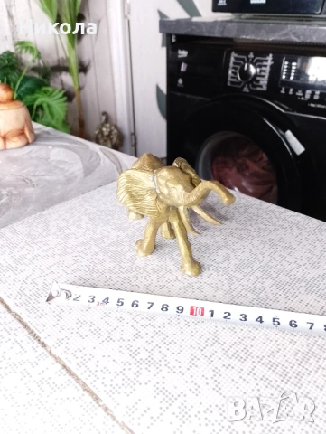 Слон от бронз,месингови рози, снимка 2 - Декорация за дома - 49275828