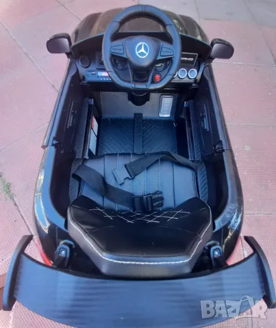 Акумулаторна кола Mercedes-Benz AMG GTR (с дистанционно и зарядно) - като НОВА, снимка 5 - Детски велосипеди, триколки и коли - 56106112
