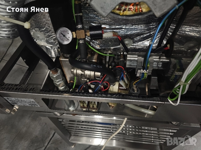 Конвектомат на Газ - Convotherm 6.10 - 6 тави, снимка 8 - Обзавеждане на кухня - 52368466