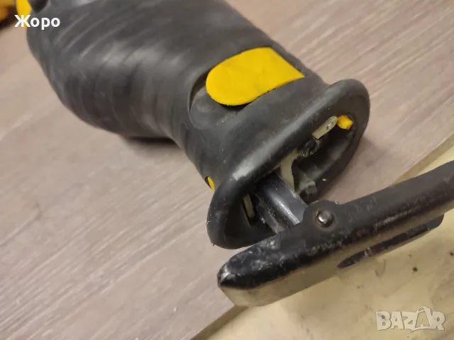 Саблен трион DEWALT DW 008, снимка 3 - Други инструменти - 48721737
