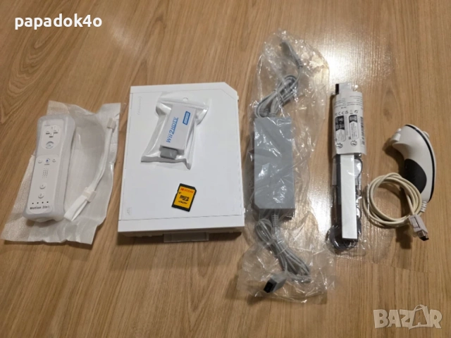 Пълен комплект хакната Wii конзола с 24 игри