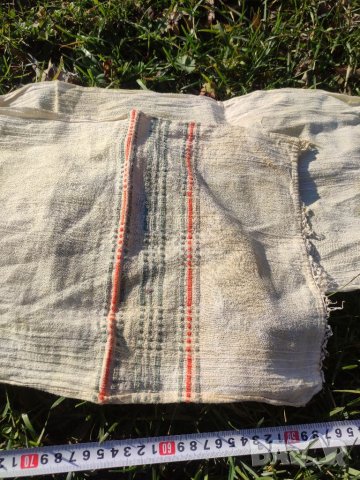 Продавам  стара кърпа с дантела, снимка 4 - Антикварни и старинни предмети - 39116416