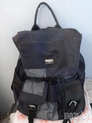 Намалена наполовина. нова Дамска раница Apple-тип камуфлажна-варна