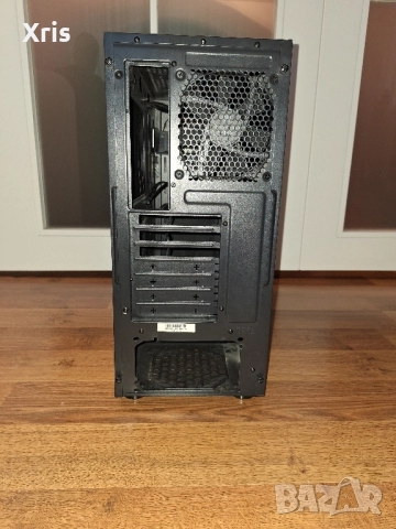 Кутия за компютър, снимка 2 - Захранвания и кутии - 52460013