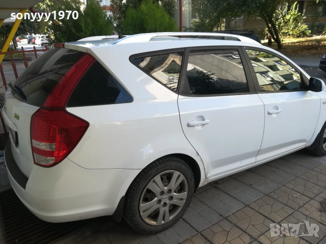 KIA CEED 1.6CRDI-6 СКОРОСТИ-ВНОС АВСТРИЯ 1509251712, снимка 3 - Автомобили и джипове - 51723241