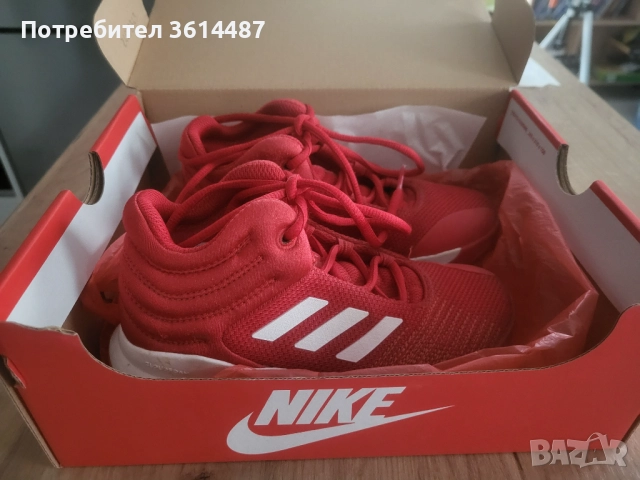 Маратонки ADIDAS