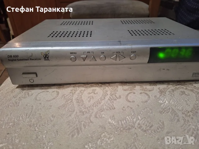Сателитен приемник , снимка 3 - Приемници и антени - 56423221