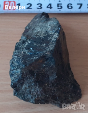 Турмалин черен - естествен, необработен, снимка 2 - Други ценни предмети - 52790490