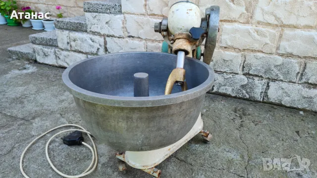 Тестомесачка / Тестобъркачка, снимка 3 - Друго търговско оборудване - 50388203